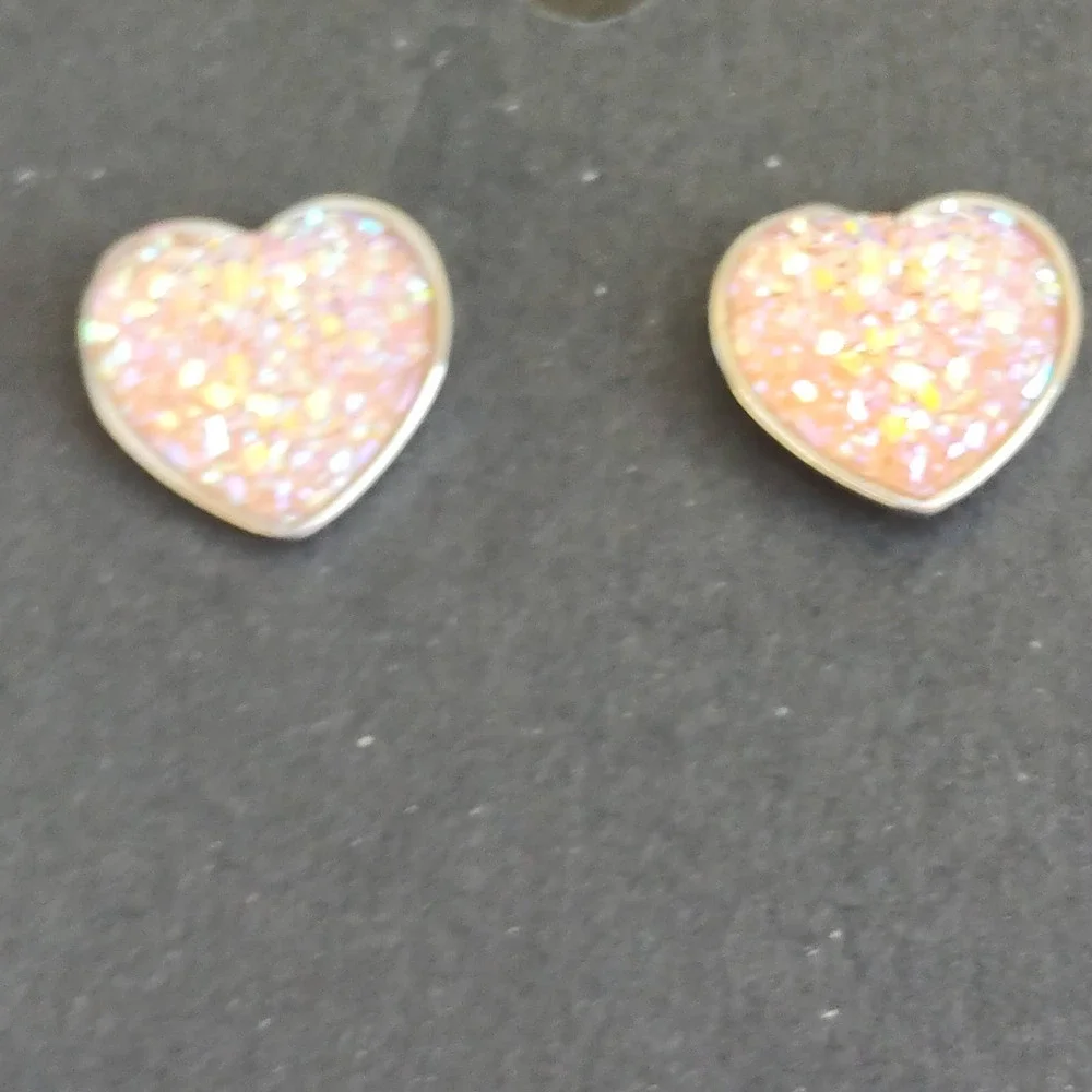 3/$25 Heart Shaped Druzy Earrings Iridescent Studs Heart Shaped Earrings $6 SHIP - Picture 2 of 6